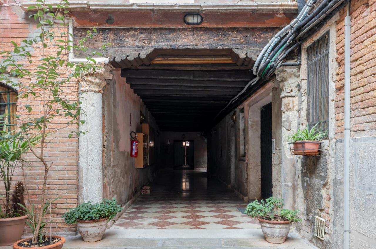 Palazzo Dolfin - Piazza San Marco Lovely Apartment Venedig Exterior foto